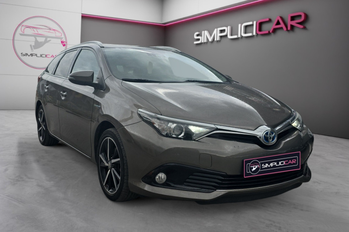 TOYOTA AURIS MY17