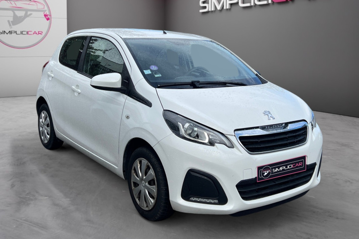 PEUGEOT 108