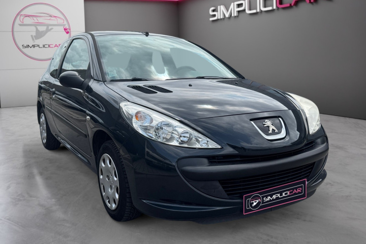 PEUGEOT 206+