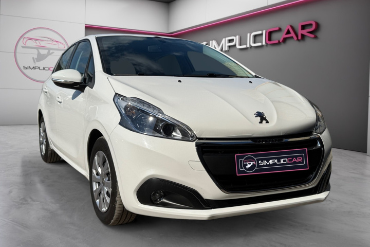 PEUGEOT 208 BUSINESS