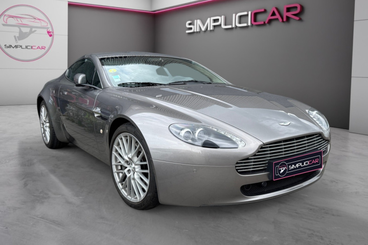 Aston Martin Vantage