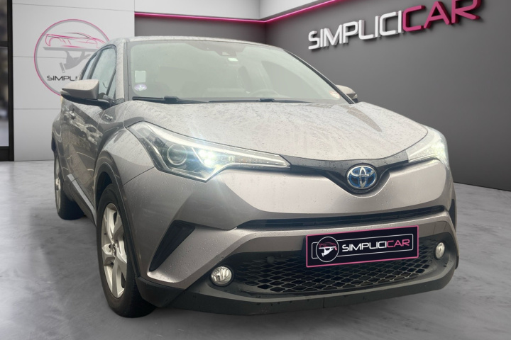 TOYOTA C-HR HYBRIDE