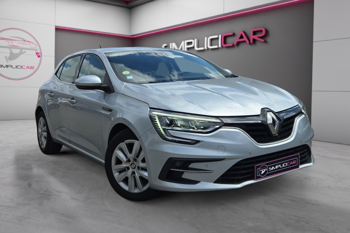 RENAULT MEGANE IV BERLINE