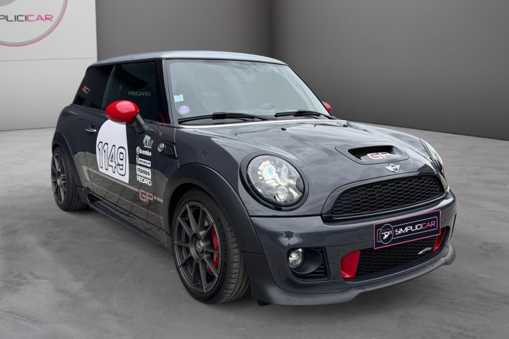 MINI HATCH R56