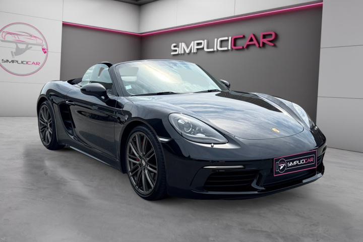 PORSCHE 718 BOXSTER