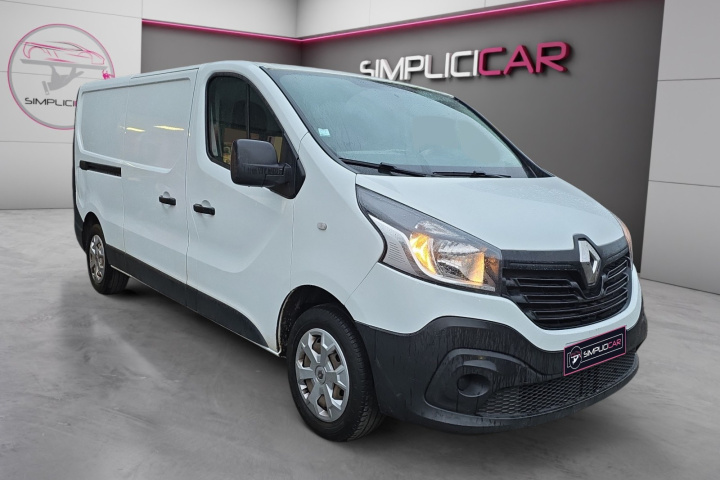RENAULT TRAFIC FOURGON