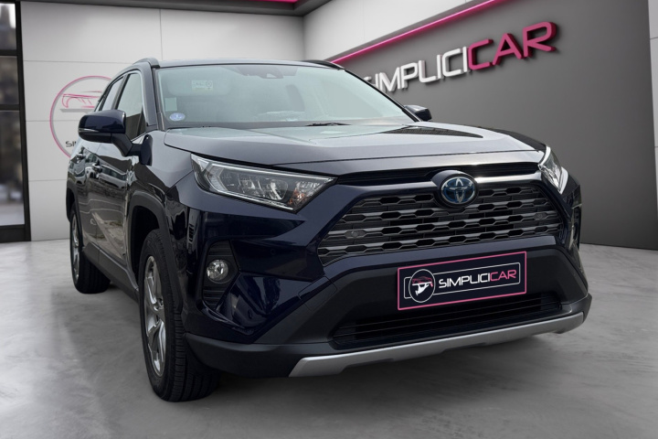 TOYOTA RAV4 HYBRIDE PRO
