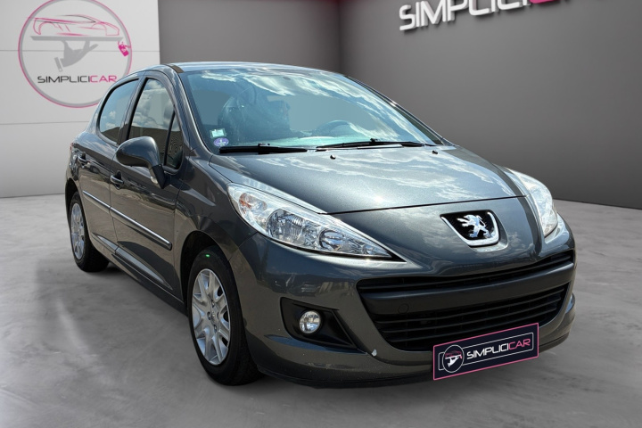 PEUGEOT 207+