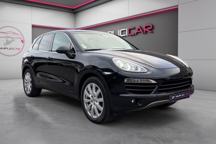 PORSCHE CAYENNE